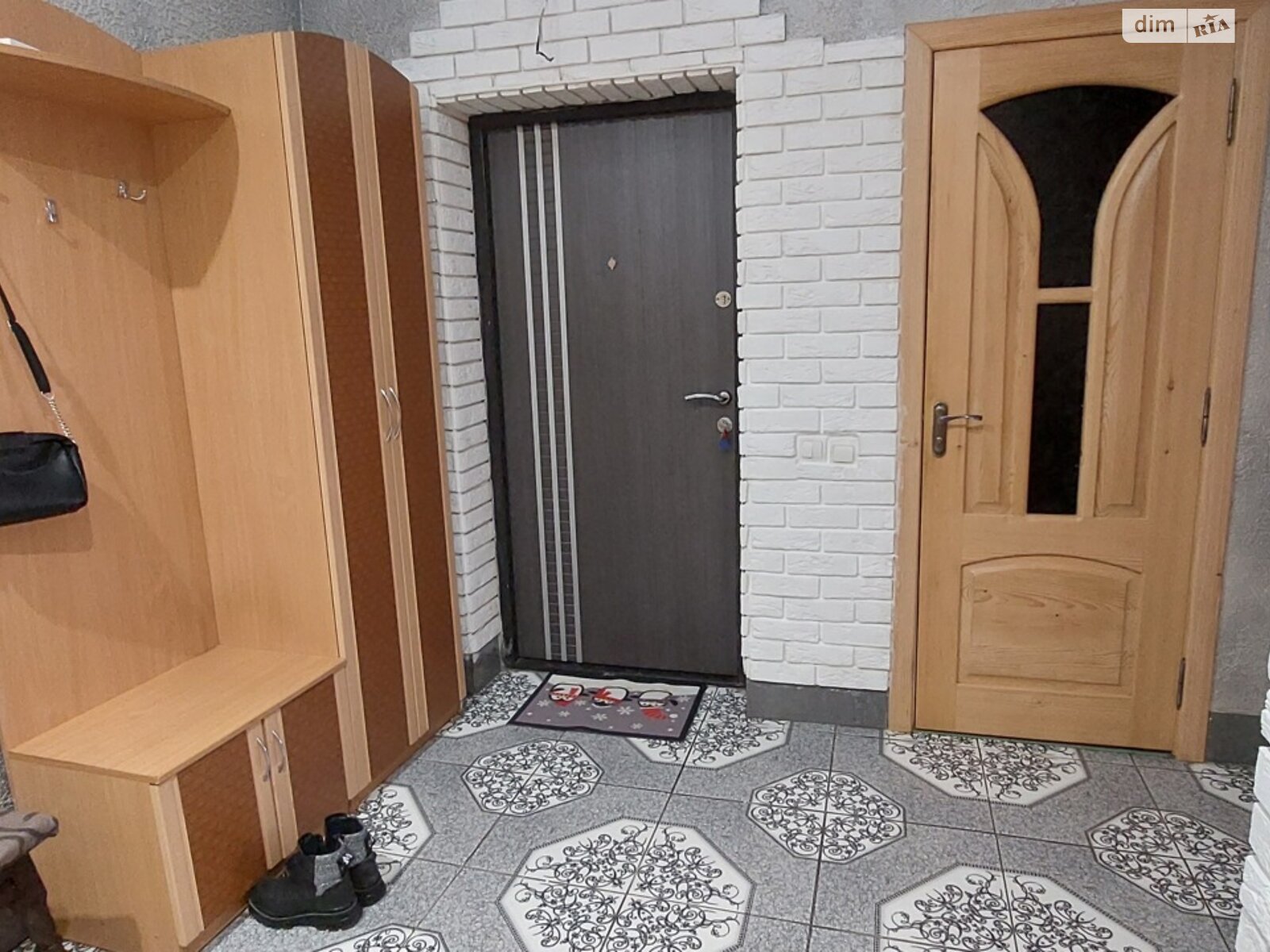 двухкомнатная квартира в Черновцах, район Центр, на ул. Науки 6 в аренду на короткий срок посуточно фото 1 двухкомнатная квартира в Черновцах, район Центр, на ул. Науки 6 в аренду на короткий срок посуточно фото 1