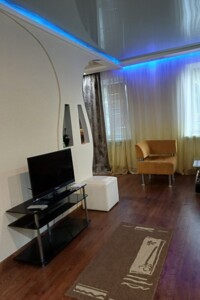 однокомнатная квартира в Днепре, район Индустриальный, на просп. Петра Калнышевского в аренду на короткий срок посуточно фото 2