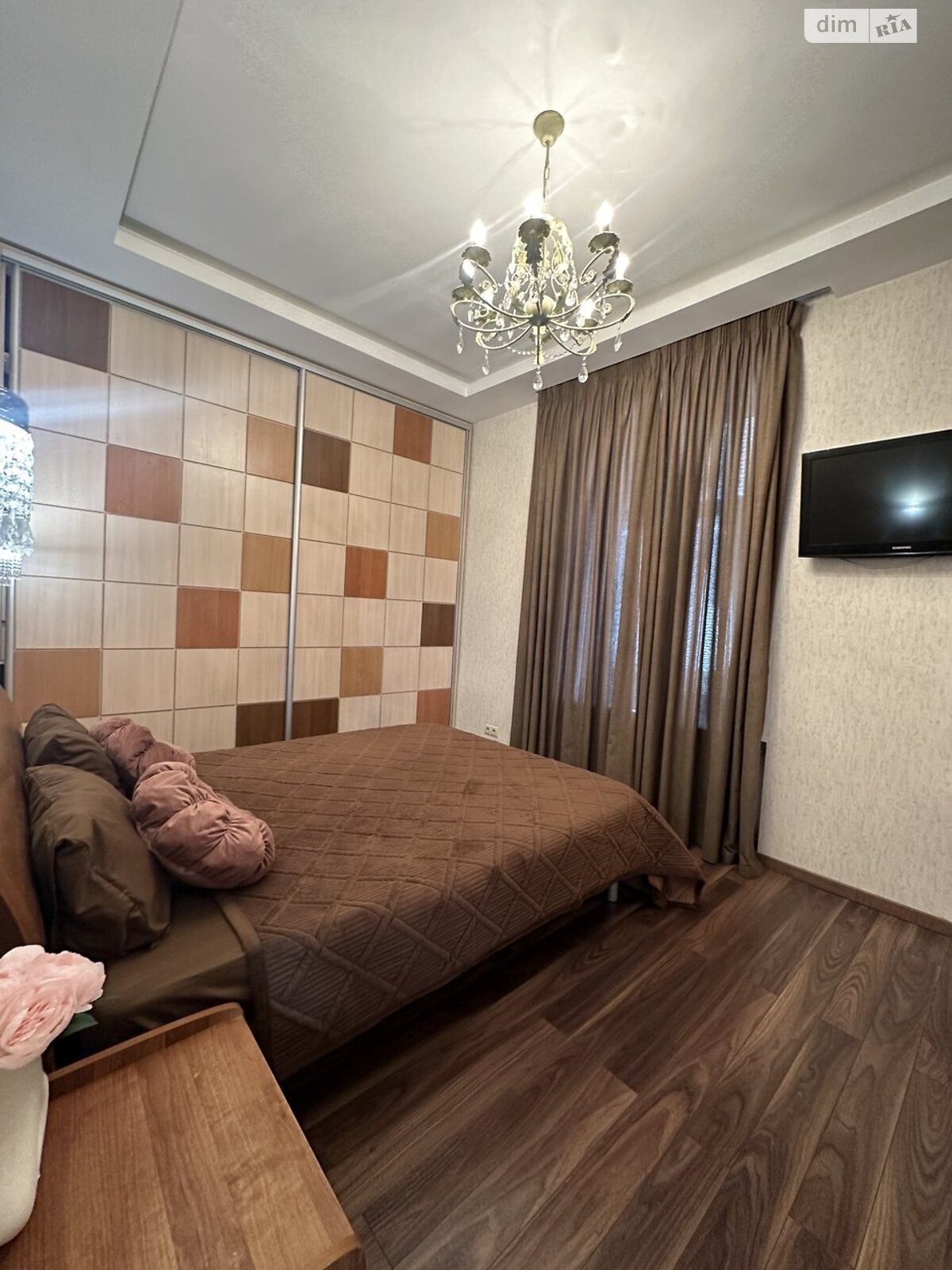 однокімнатна квартира в Дніпрі, район Шевченківський, на вул. Шевченка 3 в оренду на короткий термін подобово фото 1 однокімнатна квартира в Дніпрі, район Шевченківський, на вул. Шевченка 3 в оренду на короткий термін подобово фото 1