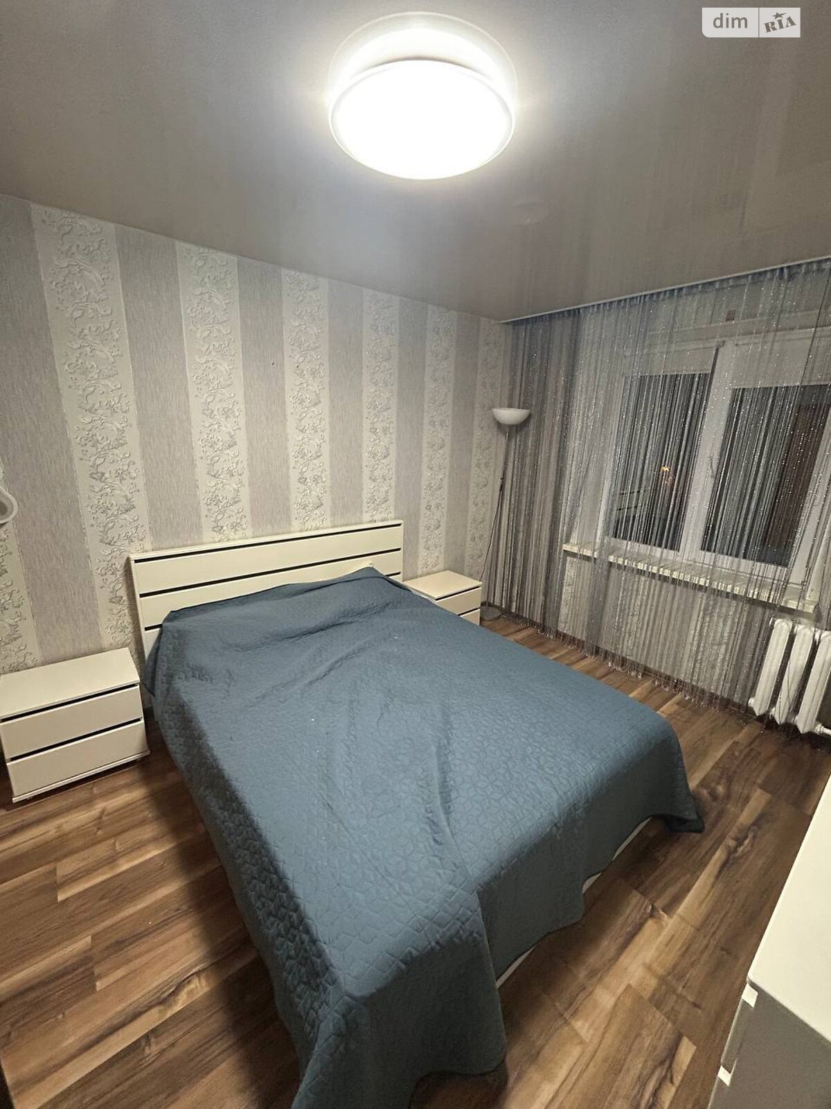 трехкомнатная квартира в Днепре, район Победа-5, на просп. Героев в аренду на короткий срок посуточно фото 1