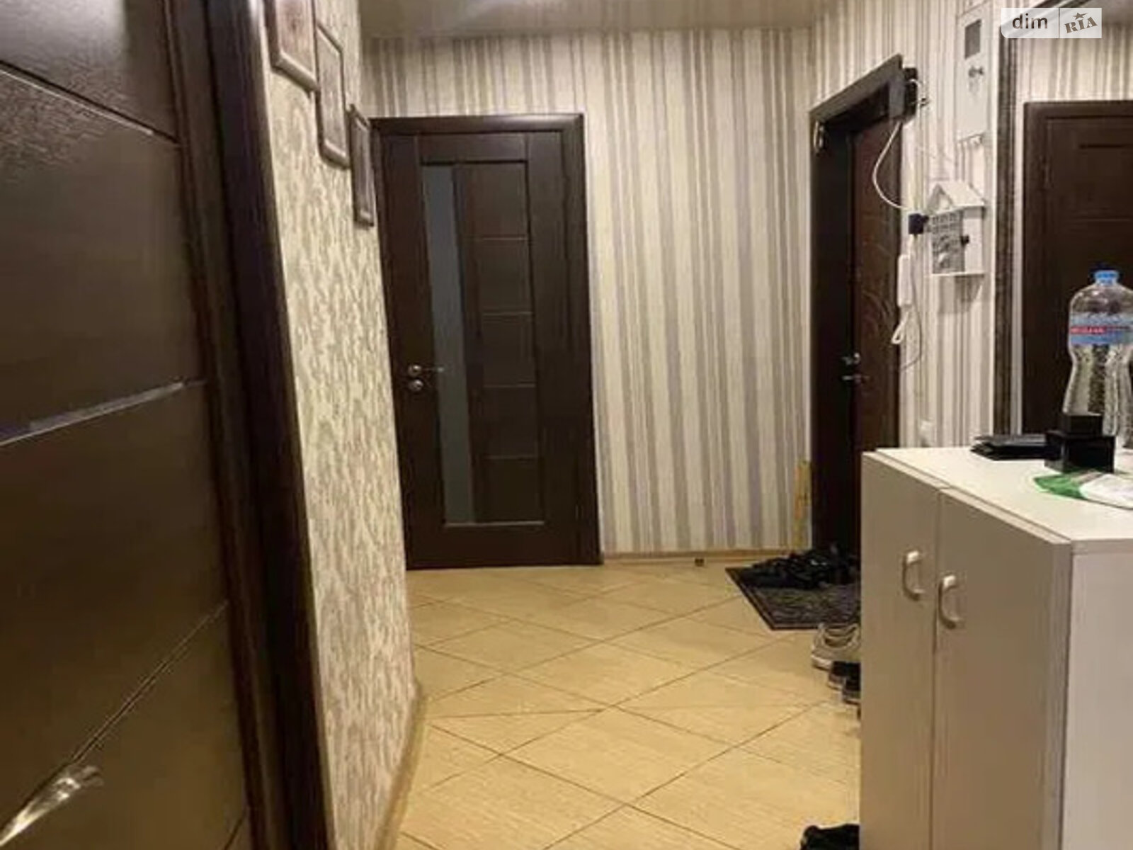 трехкомнатная квартира в Днепре, район Победа-5, на просп. Героев в аренду на короткий срок посуточно фото 1