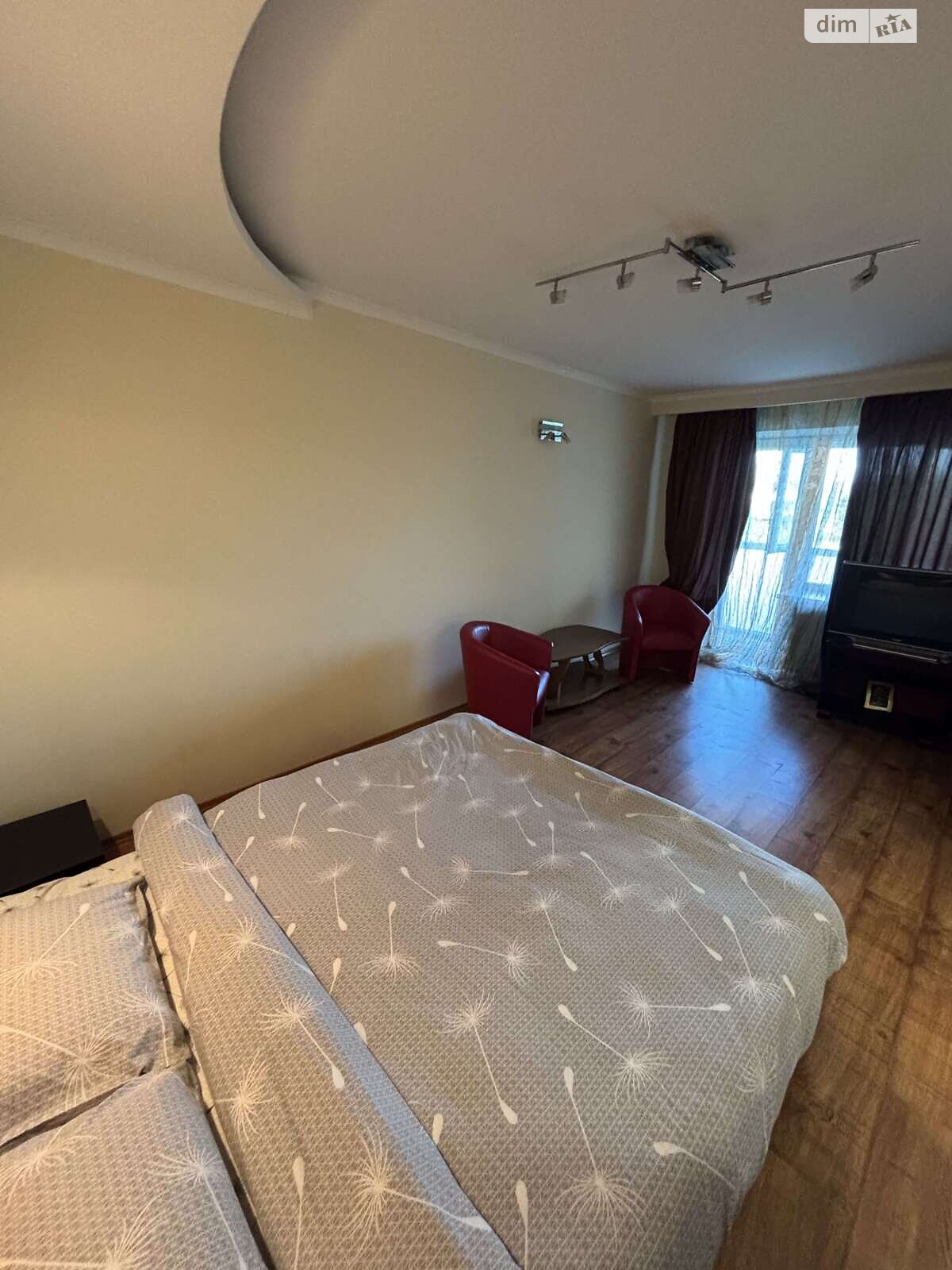 однокомнатная квартира в Днепре, район Подстанция, на просп. Науки 125, кв. 60 в аренду на короткий срок посуточно фото 1 однокомнатная квартира в Днепре, район Подстанция, на просп. Науки 125, кв. 60 в аренду на короткий срок посуточно фото 1