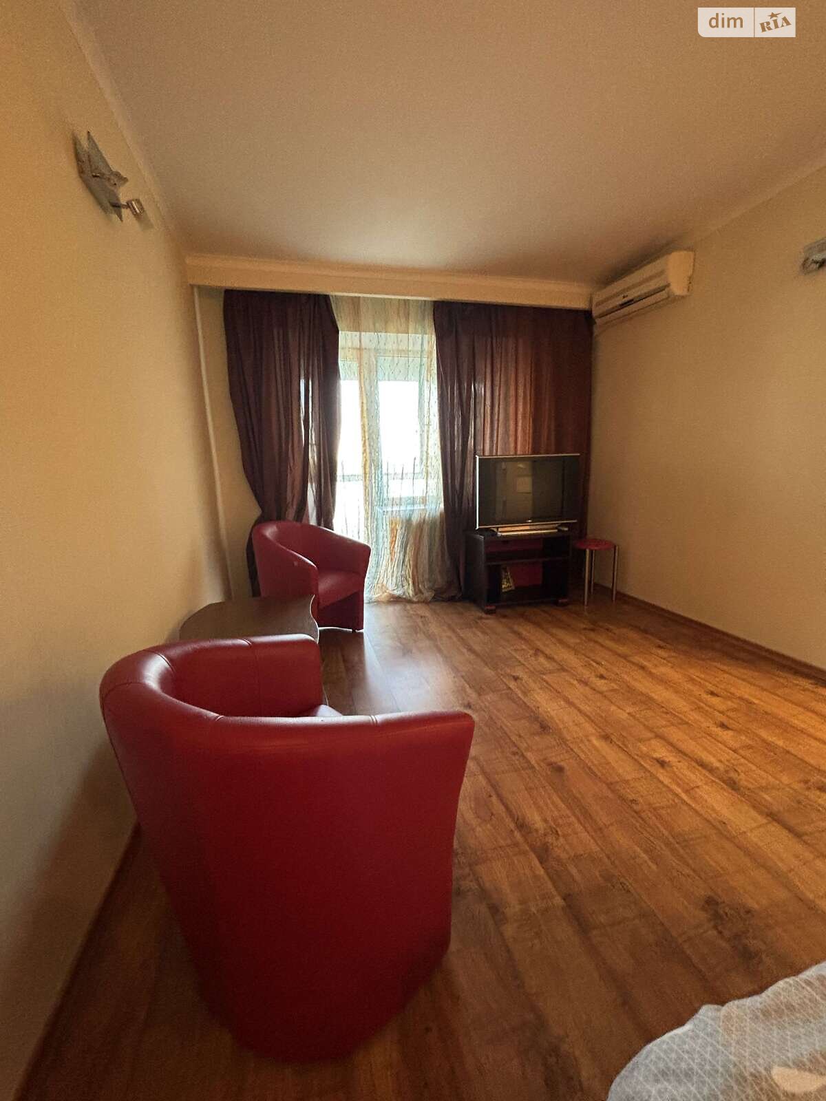 однокомнатная квартира в Днепре, район Подстанция, на просп. Науки 125, кв. 60 в аренду на короткий срок посуточно фото 1 однокомнатная квартира в Днепре, район Подстанция, на просп. Науки 125, кв. 60 в аренду на короткий срок посуточно фото 1