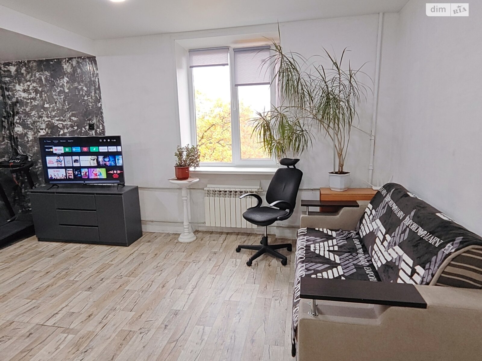 двухкомнатная квартира в Днепре, район Привокзальный, на просп. Яворницкого Дмитрия 125 в аренду на короткий срок посуточно фото 1