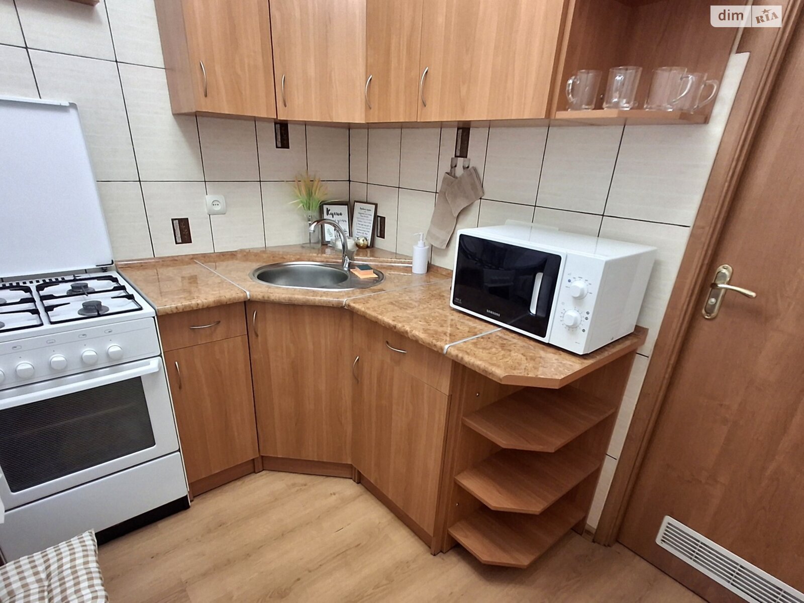 однокімнатна квартира в Дніпрі, район Шевченківський, на просп. Хмельницького Богдана 120 в оренду на короткий термін подобово фото 1 однокімнатна квартира в Дніпрі, район Шевченківський, на просп. Хмельницького Богдана 120 в оренду на короткий термін подобово фото 1