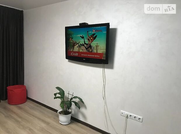 трикімнатна квартира в Дніпрі, район Тополя-1, на мас. Тополя-1 в оренду на короткий термін подобово фото 1 трикімнатна квартира в Дніпрі, район Тополя-1, на мас. Тополя-1 в оренду на короткий термін подобово фото 1