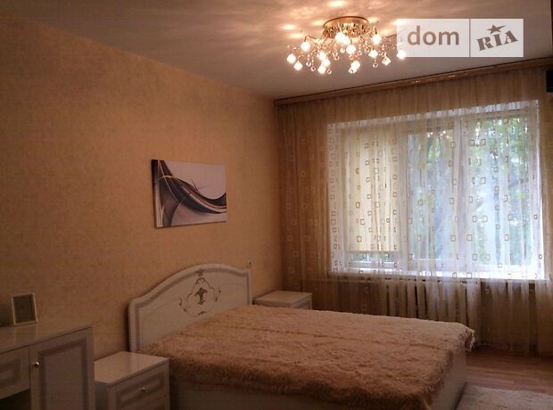 однокомнатная квартира в Днепре, район Центральный Холм, на Пр. Пушкина 15 в аренду на короткий срок посуточно фото 1 однокомнатная квартира в Днепре, район Центральный Холм, на Пр. Пушкина 15 в аренду на короткий срок посуточно фото 1