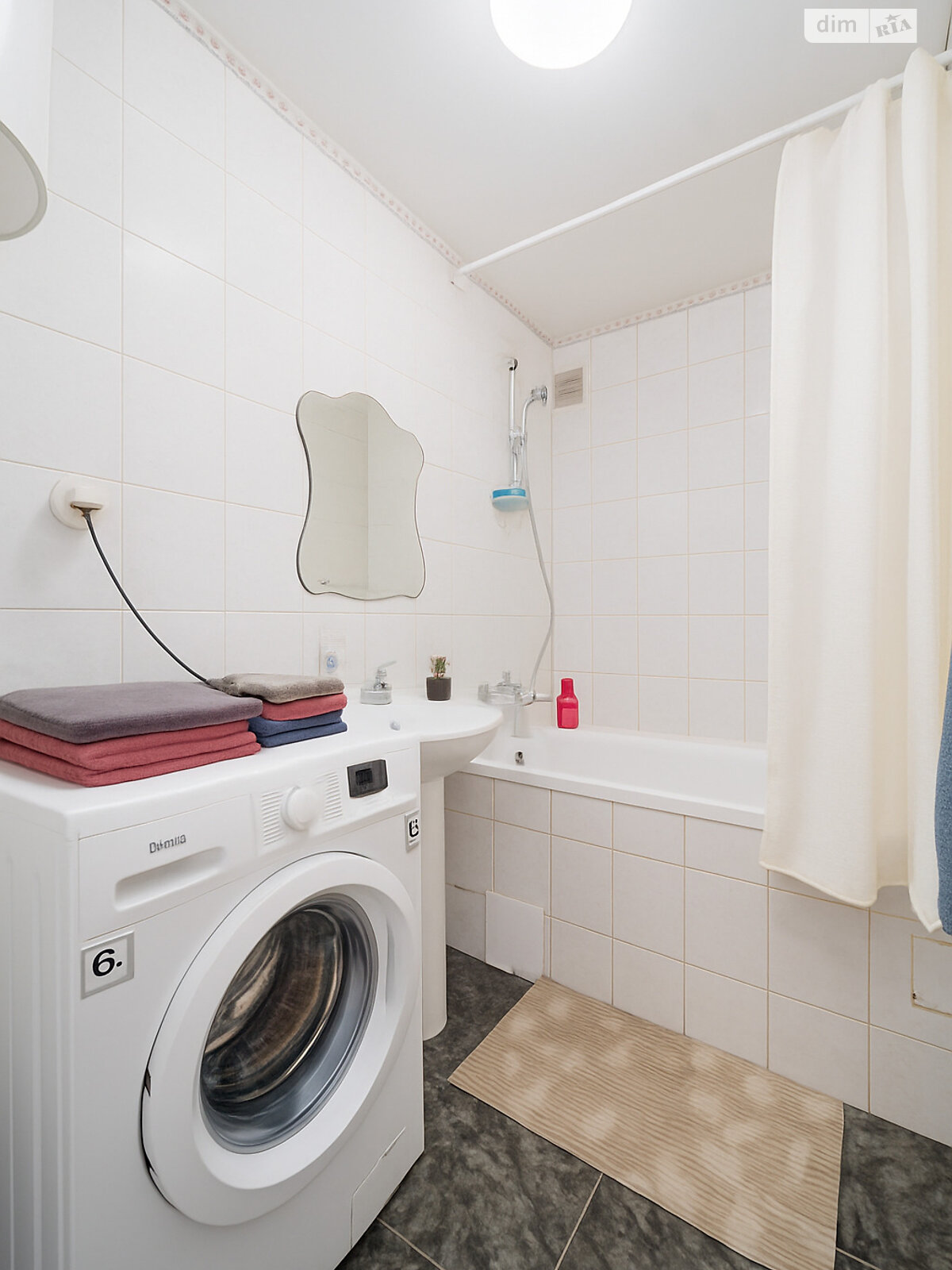 двухкомнатная квартира в Харькове, район undefined, на бул. Юрьева 19 в аренду на короткий срок посуточно фото 1