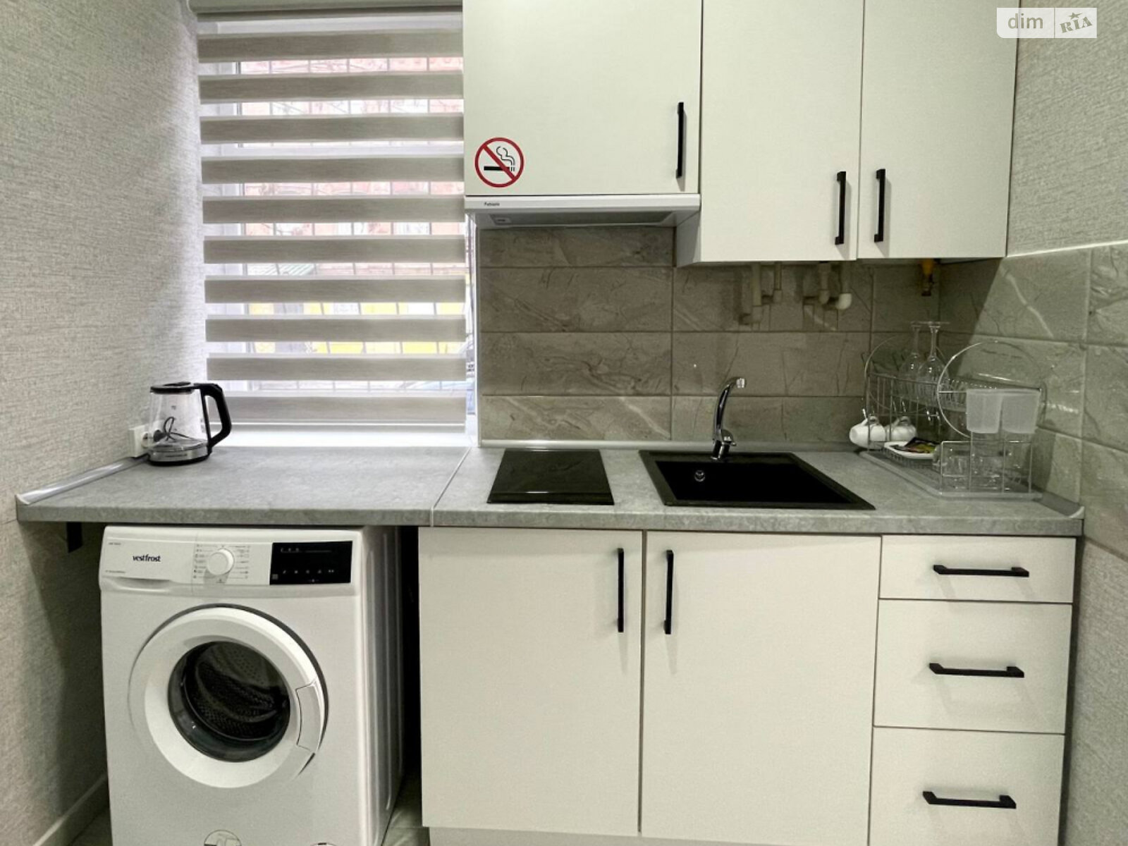 однокомнатная квартира в Харькове, район Подол, на ул. Кузнечная 14, кв. 1 в аренду на короткий срок посуточно фото 1 однокомнатная квартира в Харькове, район Подол, на ул. Кузнечная 14, кв. 1 в аренду на короткий срок посуточно фото 1