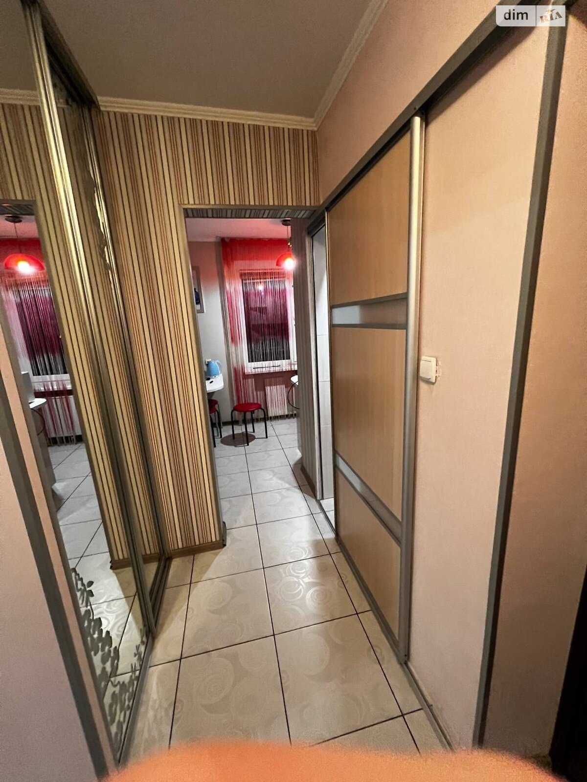 двухкомнатная квартира в Хмельнике, район Хмельник, на ул. Владислава Украинца 17, кв. 96 в аренду на короткий срок посуточно фото 1