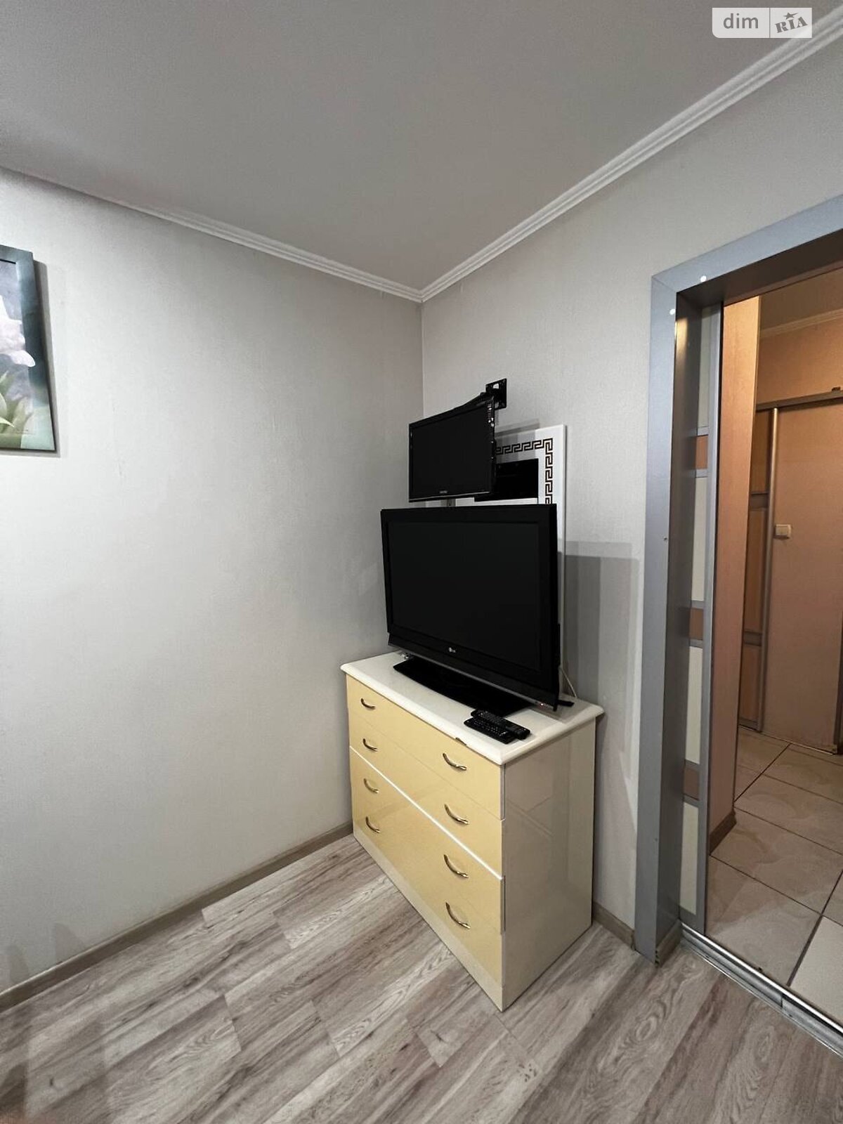 двухкомнатная квартира в Хмельнике, район Хмельник, на ул. Владислава Украинца 17, кв. 96 в аренду на короткий срок посуточно фото 1