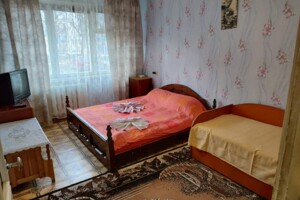 двокімнатна квартира в Житомирі, район Польова, на вул. Корольова 46А в оренду на короткий термін подобово фото 2