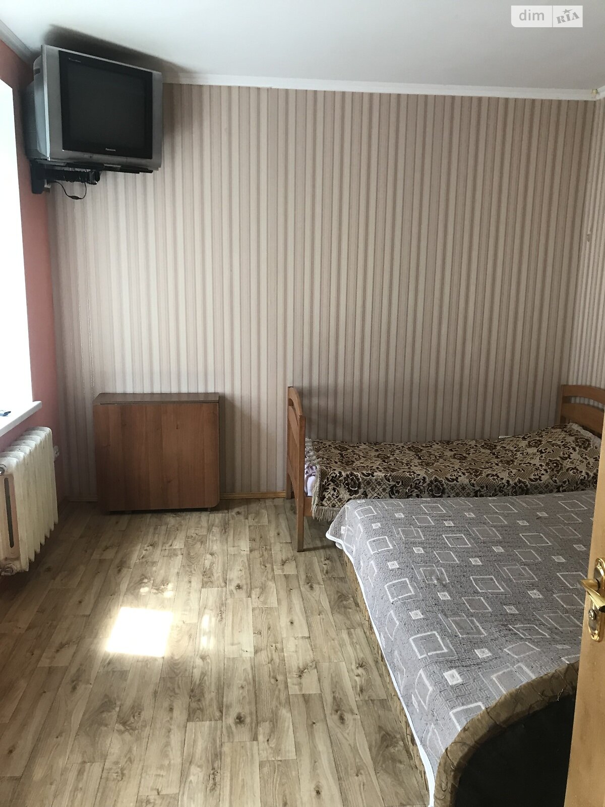 однокімнатна квартира в Житомирі, район Центр, на вул. Довженка 64 в оренду на короткий термін подобово фото 1 однокімнатна квартира в Житомирі, район Центр, на вул. Довженка 64 в оренду на короткий термін подобово фото 1