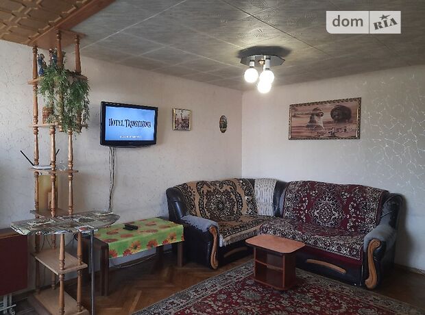 трехкомнатная квартира в Житомире, район Центр, на ул. Ивана Мазепы 98 в аренду на короткий срок посуточно фото 1 трехкомнатная квартира в Житомире, район Центр, на ул. Ивана Мазепы 98 в аренду на короткий срок посуточно фото 1