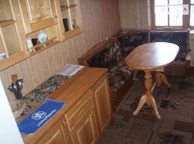 трикімнатна квартира в Житомирі, район Центр, на вул. Перемоги 54 в оренду на короткий термін подобово фото 1 трикімнатна квартира в Житомирі, район Центр, на вул. Перемоги 54 в оренду на короткий термін подобово фото 1