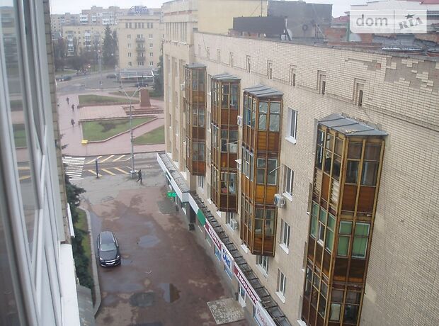 однокомнатная квартира в Житомире, район Центр, на ул. Победы в аренду на короткий срок посуточно фото 1 однокомнатная квартира в Житомире, район Центр, на ул. Победы в аренду на короткий срок посуточно фото 1
