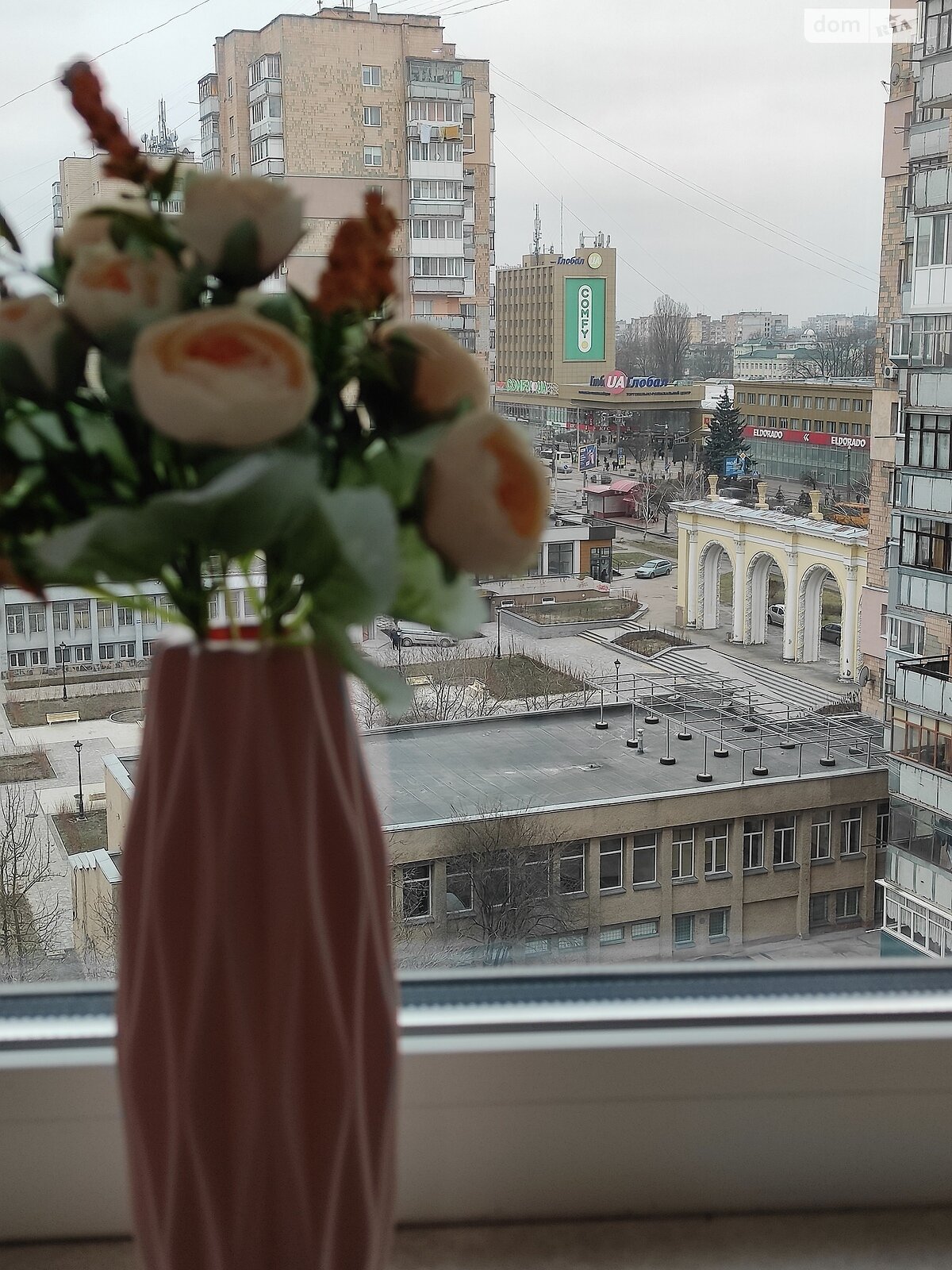 однокомнатная квартира в Житомире, район Вокзал, на майд. Ворота Искусств в аренду на короткий срок посуточно фото 1 однокомнатная квартира в Житомире, район Вокзал, на майд. Ворота Искусств в аренду на короткий срок посуточно фото 1