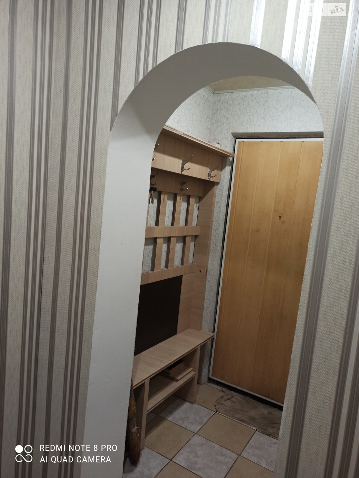 однокомнатная квартира в Каменском, район Центр, на ул. Мира 42 в аренду на короткий срок посуточно фото 1 однокомнатная квартира в Каменском, район Центр, на ул. Мира 42 в аренду на короткий срок посуточно фото 1