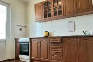 однокімнатна квартира в Києві, район Осокорки, на вул. Бориса Гмирі 12Б в оренду на короткий термін подобово фото 2
