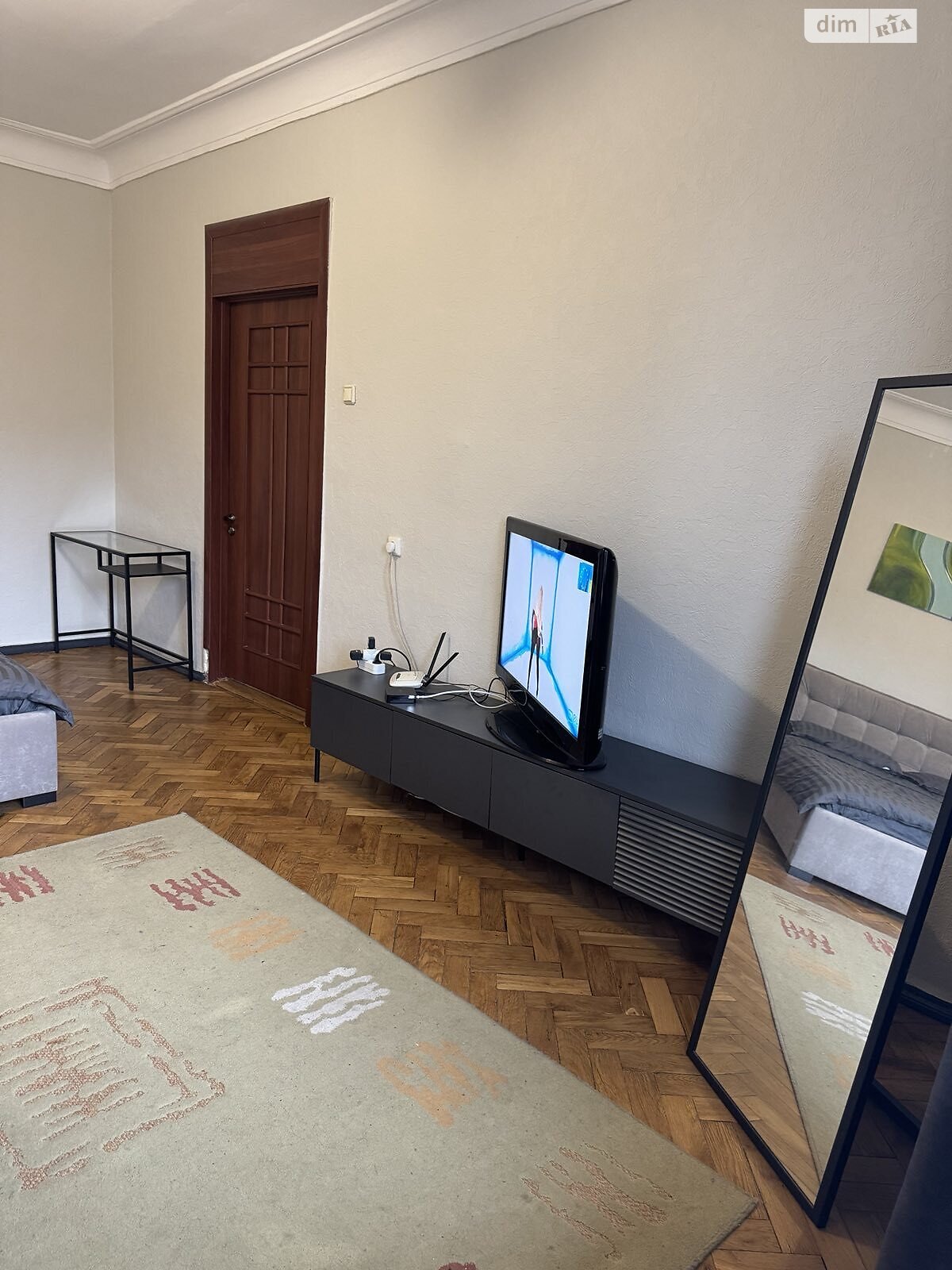 однокомнатная квартира в Киеве, район Черная Гора, на ул. Михаила Бойчука 4 в аренду на короткий срок посуточно фото 1 однокомнатная квартира в Киеве, район Черная Гора, на ул. Михаила Бойчука 4 в аренду на короткий срок посуточно фото 1