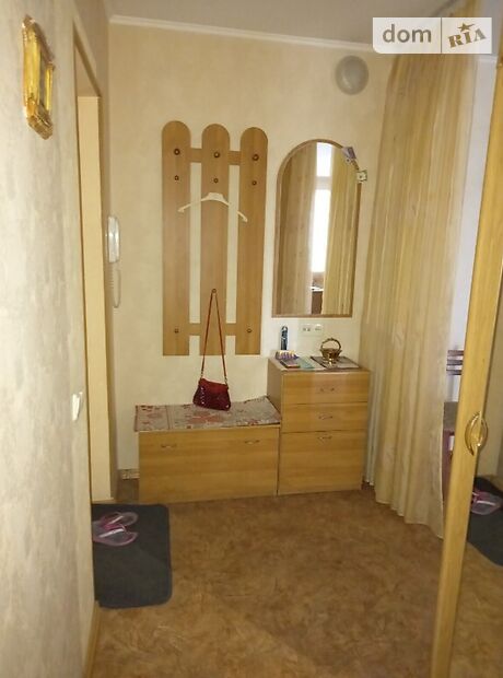 однокомнатная квартира в Киеве, район Дарницкий, на ул. Ялтинская 5б в аренду на короткий срок посуточно фото 1 однокомнатная квартира в Киеве, район Дарницкий, на ул. Ялтинская 5б в аренду на короткий срок посуточно фото 1