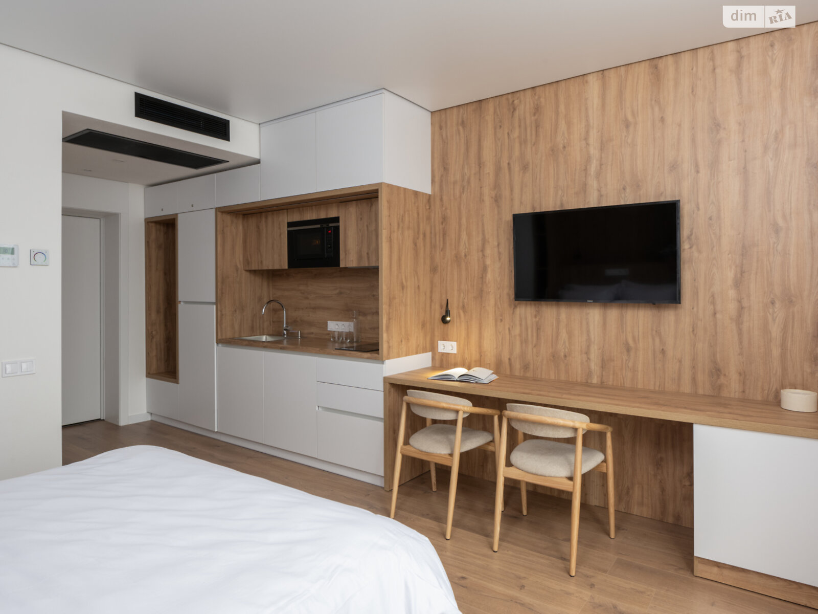 однокомнатная квартира в Киеве, район Демеевка, на ул. Козацкая 11 в аренду на короткий срок посуточно фото 1 однокомнатная квартира в Киеве, район Демеевка, на ул. Козацкая 11 в аренду на короткий срок посуточно фото 1