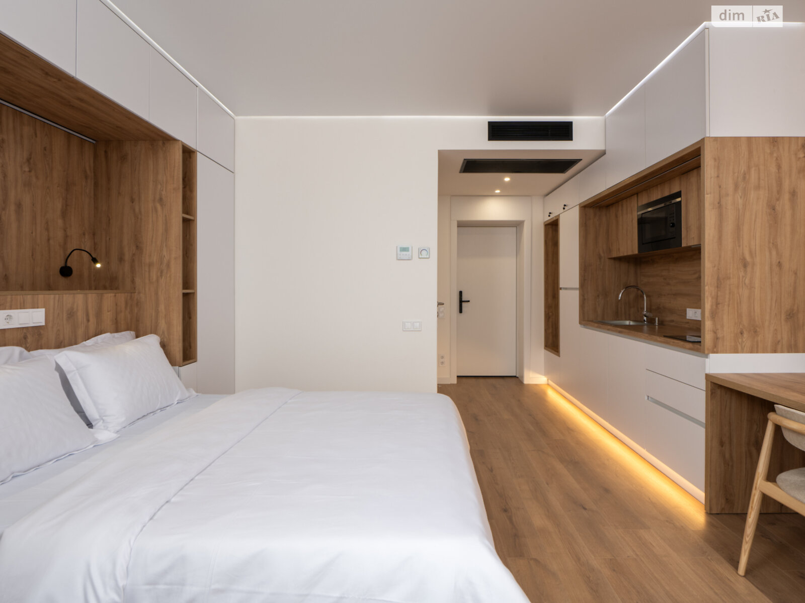 однокомнатная квартира в Киеве, район Демеевка, на ул. Козацкая 11 в аренду на короткий срок посуточно фото 1 однокомнатная квартира в Киеве, район Демеевка, на ул. Козацкая 11 в аренду на короткий срок посуточно фото 1