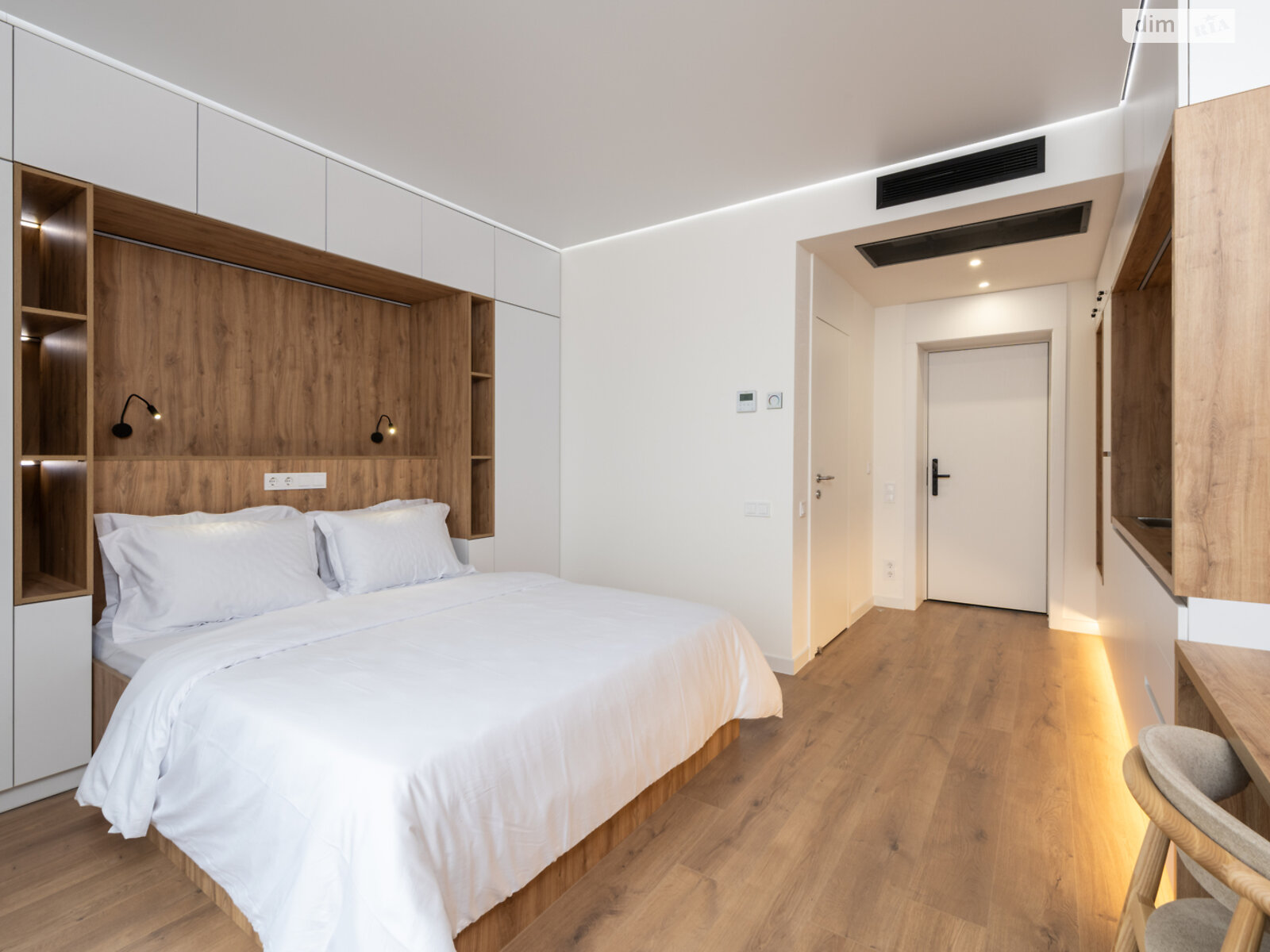 однокомнатная квартира в Киеве, район Демеевка, на ул. Козацкая 11 в аренду на короткий срок посуточно фото 1 однокомнатная квартира в Киеве, район Демеевка, на ул. Козацкая 11 в аренду на короткий срок посуточно фото 1