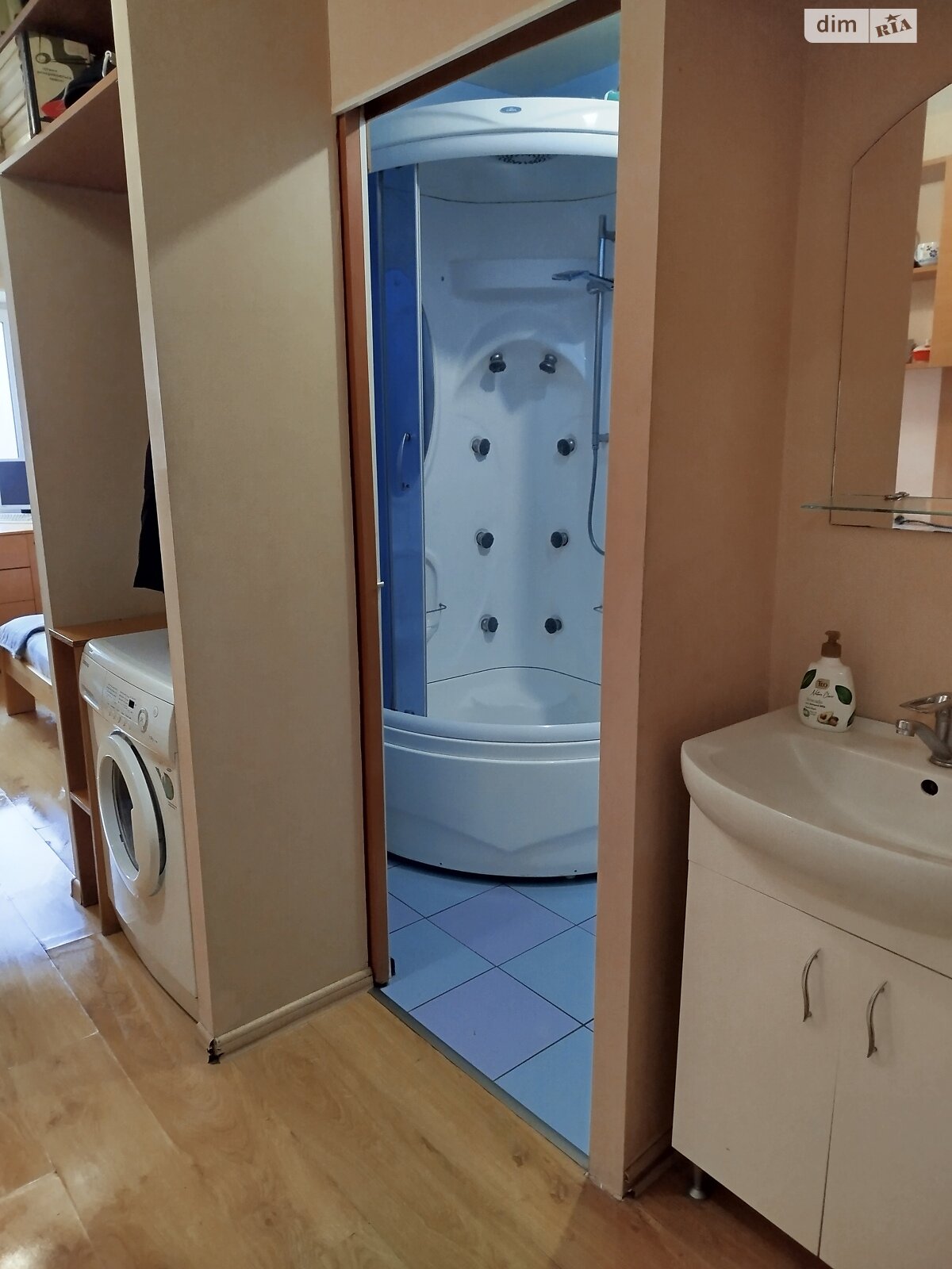 однокімнатна квартира в Києві, район Дніпровський, на вул. Краківська 16 в оренду на короткий термін подобово фото 1 однокімнатна квартира в Києві, район Дніпровський, на вул. Краківська 16 в оренду на короткий термін подобово фото 1