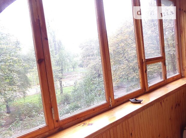 трикімнатна квартира в Києві, район Дніпровський, на вул. Плеханова 4 в оренду на короткий термін подобово фото 1 трикімнатна квартира в Києві, район Дніпровський, на вул. Плеханова 4 в оренду на короткий термін подобово фото 1