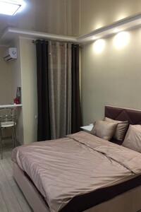 однокімнатна квартира в Києві, район Голосіївський, на вул. Ракетна в оренду на короткий термін подобово фото 2