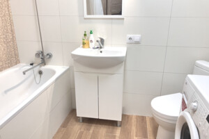 однокімнатна квартира в Києві, район Голосіївський, на вул. Академіка Заболотного 1А в оренду на короткий термін подобово фото 2