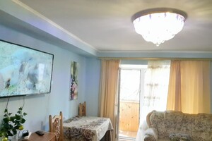 четырехкомнатная квартира в Киеве, район Липки, на бул. Леси Украинки 9 в аренду на короткий срок посуточно фото 2