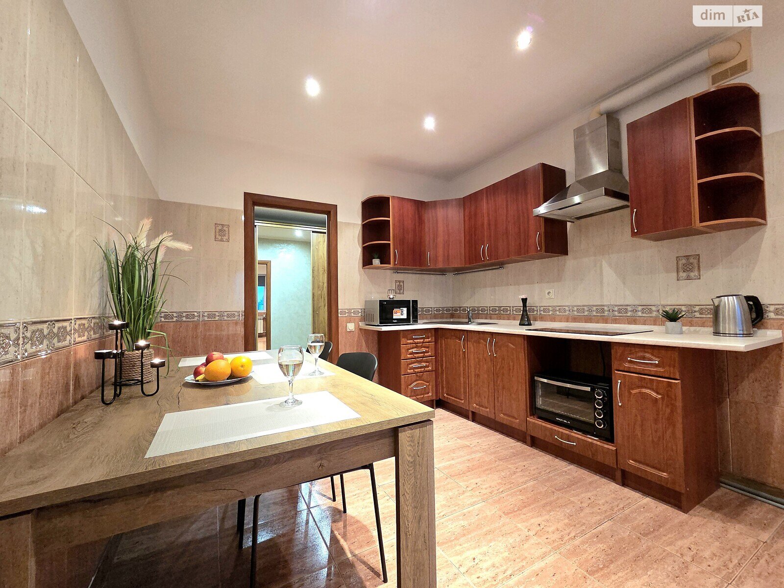 однокімнатна квартира в Києві, район undefined, на вул. Левка Лук’яненка 13А в оренду на короткий термін подобово фото 1