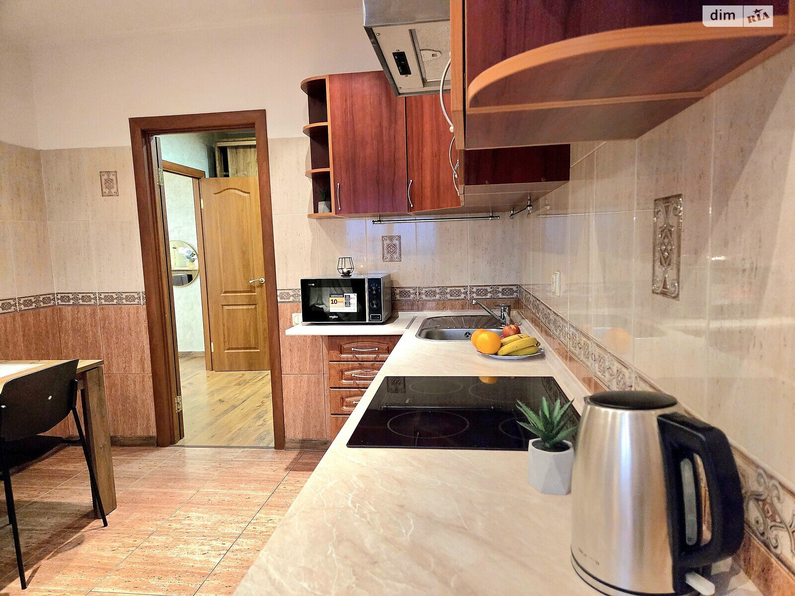 однокімнатна квартира в Києві, район undefined, на вул. Левка Лук’яненка 13А в оренду на короткий термін подобово фото 1