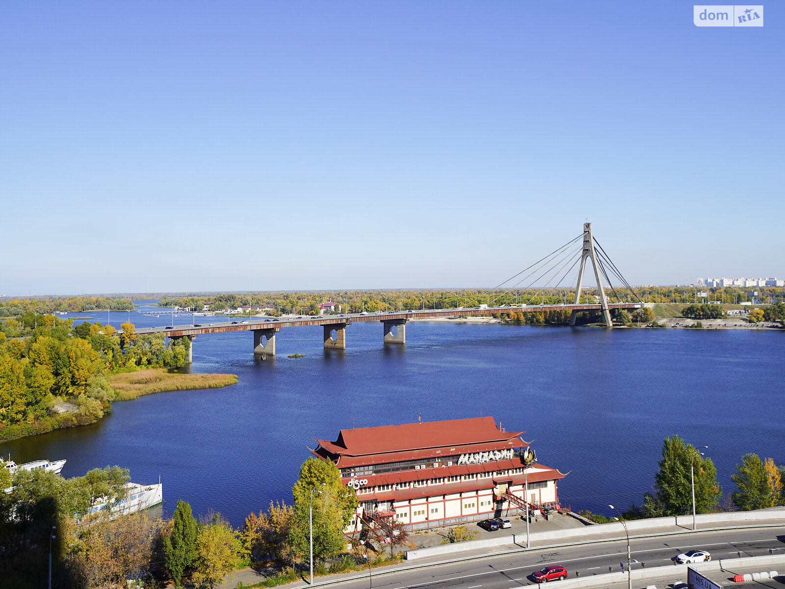 однокімнатна квартира в Києві, район Оболонський, на просп. Степана Бандери 32Д в оренду на короткий термін подобово фото 1