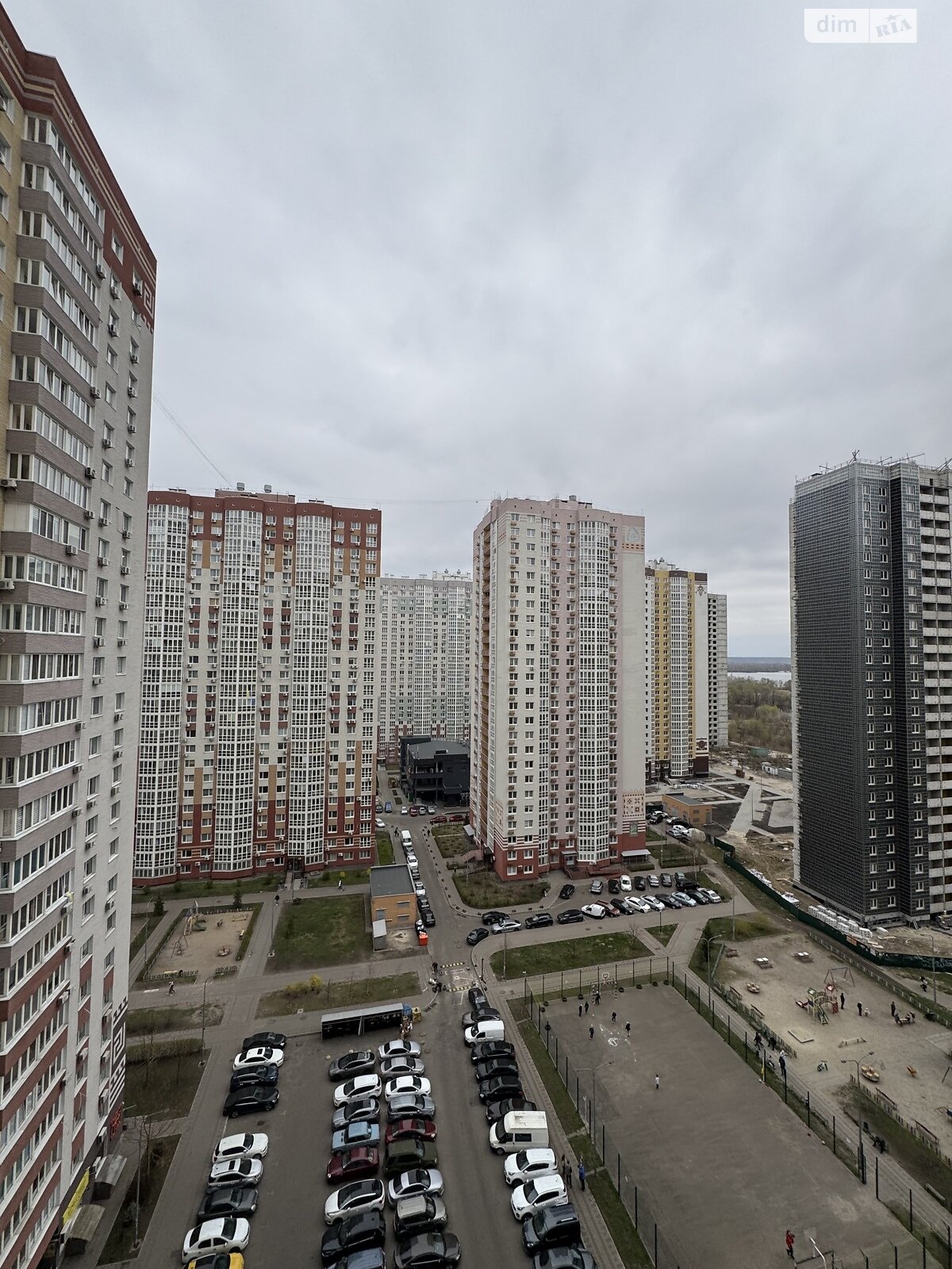 однокомнатная квартира в Киеве, район Дарницкий, на ул. Бориса Гмыри 14Б, кв. 318 в аренду на короткий срок посуточно фото 1 однокомнатная квартира в Киеве, район Дарницкий, на ул. Бориса Гмыри 14Б, кв. 318 в аренду на короткий срок посуточно фото 1