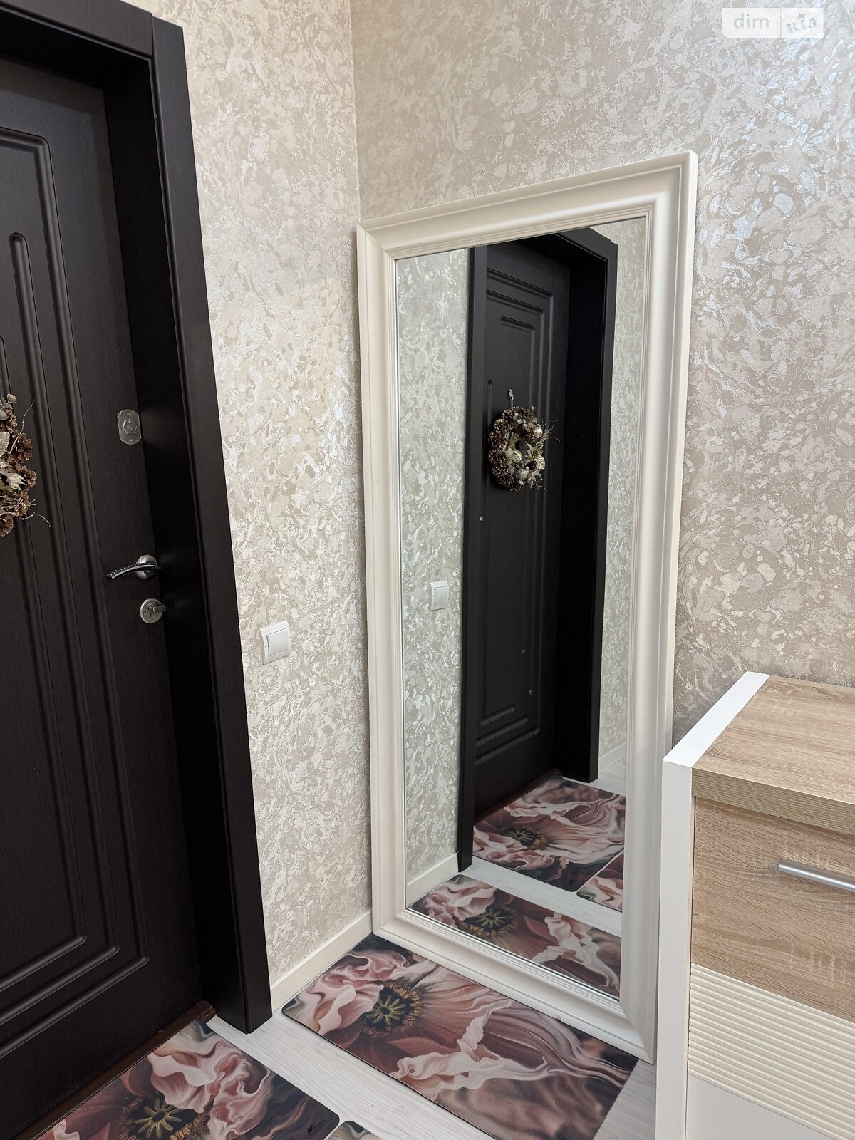 однокомнатная квартира в Киеве, район Дарницкий, на ул. Бориса Гмыри 14Б, кв. 318 в аренду на короткий срок посуточно фото 1 однокомнатная квартира в Киеве, район Дарницкий, на ул. Бориса Гмыри 14Б, кв. 318 в аренду на короткий срок посуточно фото 1