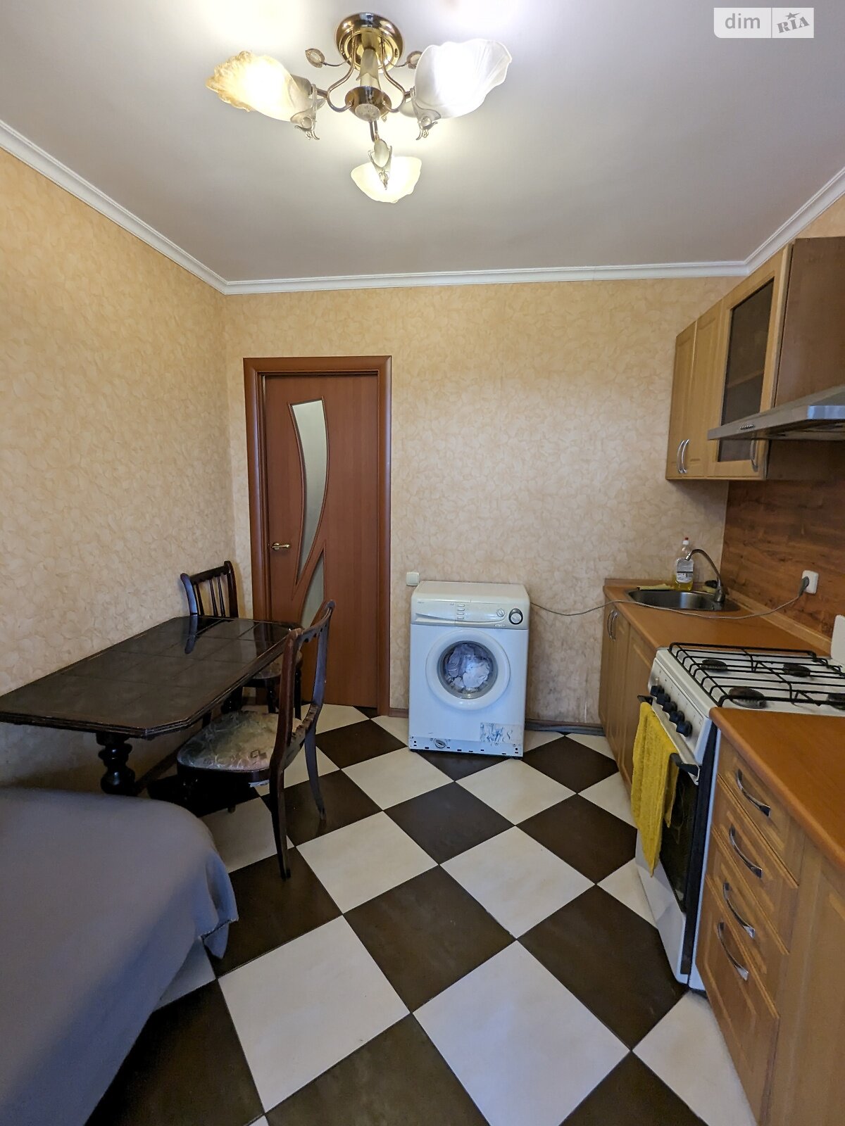 однокімнатна квартира в Києві, район Печерськ, на вул. Рибальська 8 в оренду на короткий термін подобово фото 1 однокімнатна квартира в Києві, район Печерськ, на вул. Рибальська 8 в оренду на короткий термін подобово фото 1