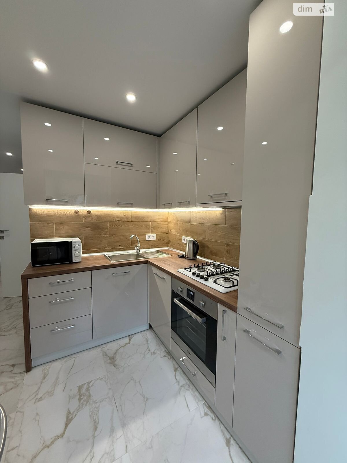 однокімнатна квартира в Києві, район Печерськ, на пров. Бутишів 17 в оренду на короткий термін подобово фото 1 однокімнатна квартира в Києві, район Печерськ, на пров. Бутишів 17 в оренду на короткий термін подобово фото 1