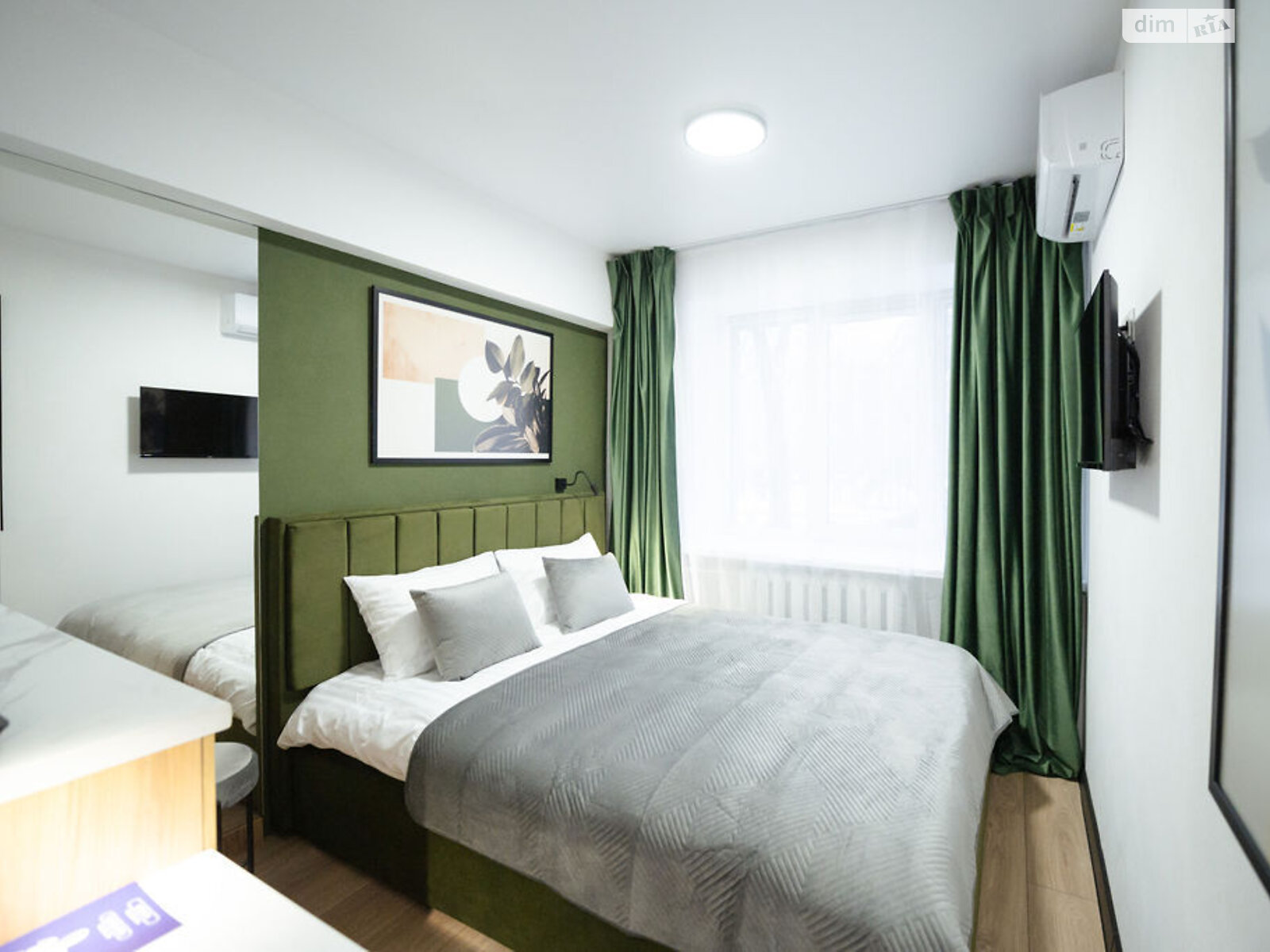 однокомнатная квартира в Киеве, район Печерск, на ул. Лаврская 4 в аренду на короткий срок посуточно фото 1 однокомнатная квартира в Киеве, район Печерск, на ул. Лаврская 4 в аренду на короткий срок посуточно фото 1