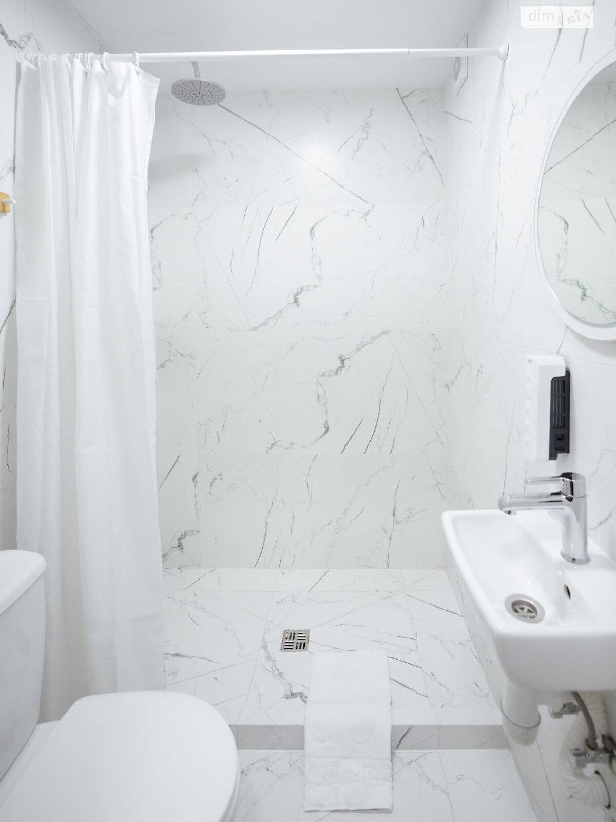 однокомнатная квартира в Киеве, район Печерск, на ул. Лаврская 4 в аренду на короткий срок посуточно фото 1 однокомнатная квартира в Киеве, район Печерск, на ул. Лаврская 4 в аренду на короткий срок посуточно фото 1