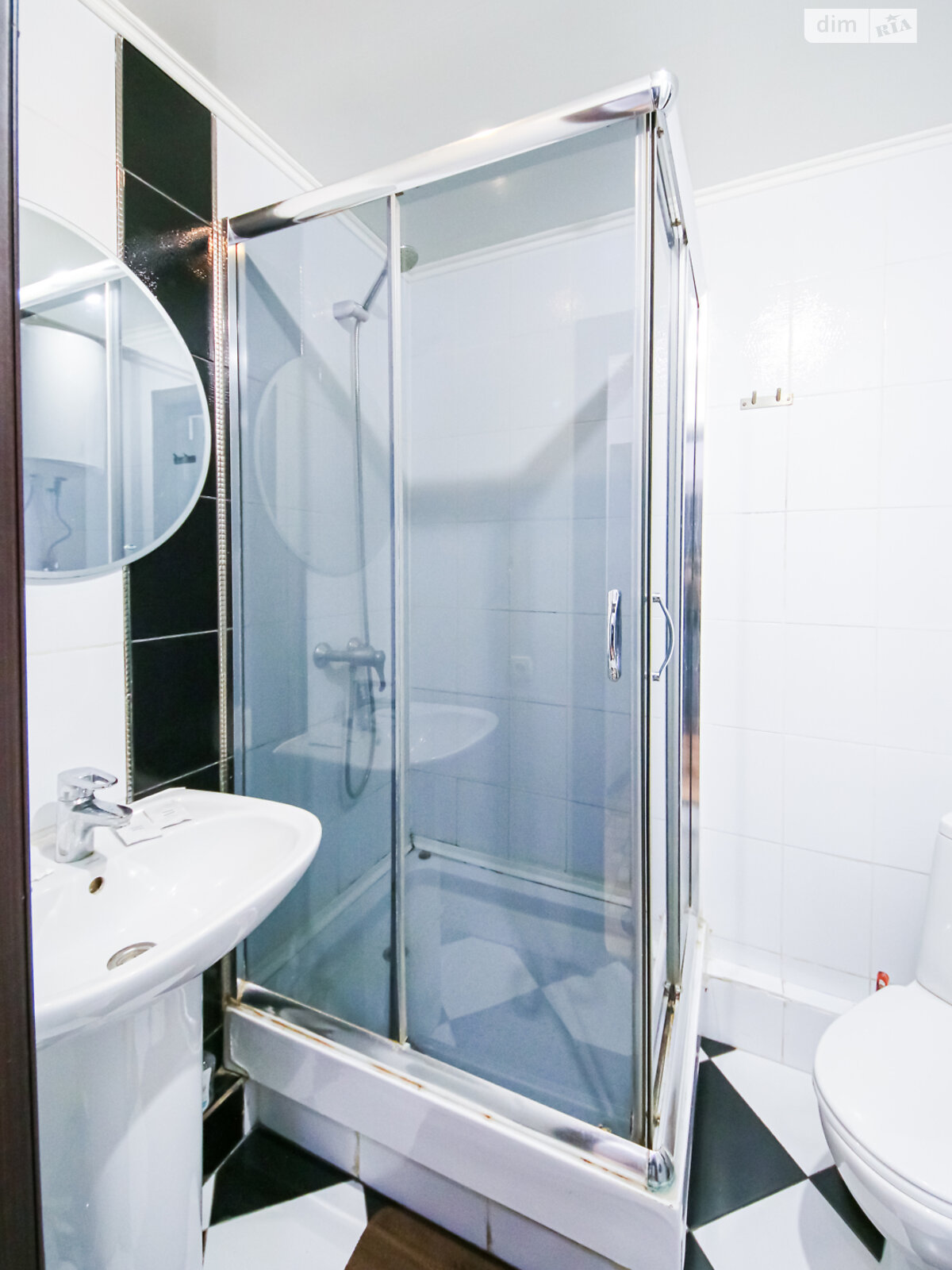 однокімнатна квартира в Києві, район Печерськ, на бул. Лесі Українки 5 в оренду на короткий термін подобово фото 1 однокімнатна квартира в Києві, район Печерськ, на бул. Лесі Українки 5 в оренду на короткий термін подобово фото 1