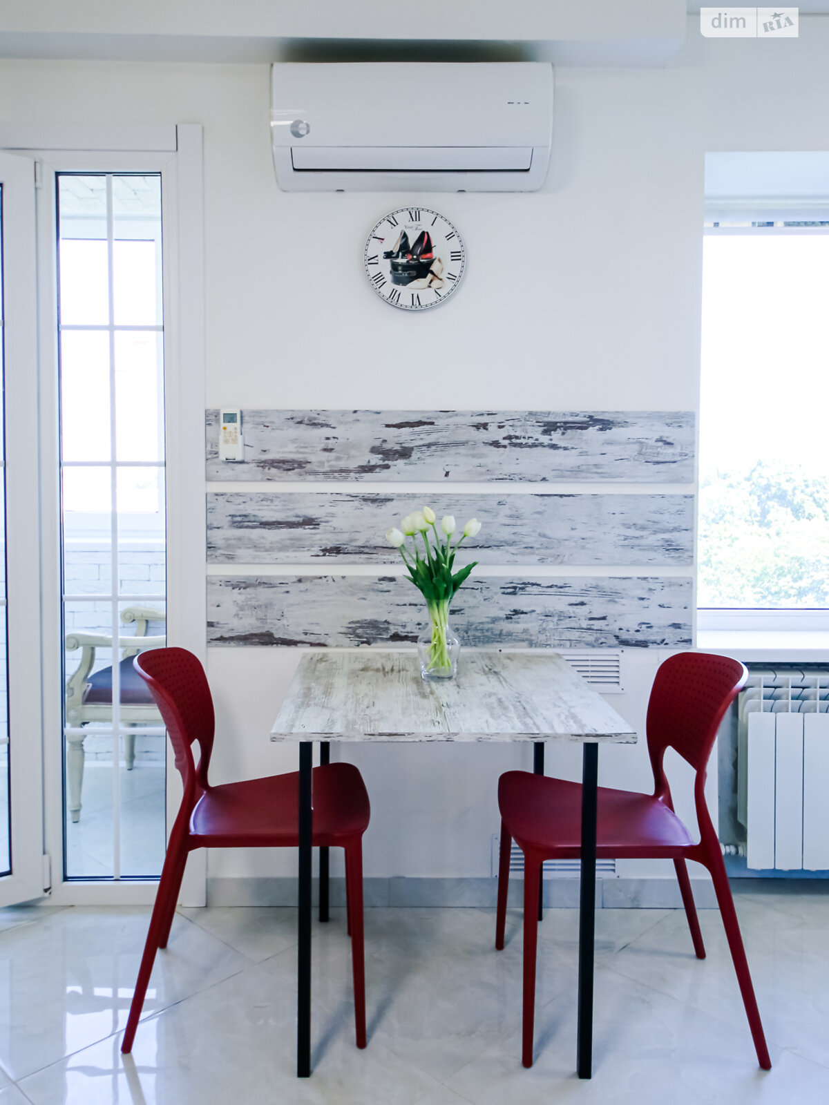 однокімнатна квартира в Києві, район Печерськ, на бул. Лесі Українки 19 в оренду на короткий термін подобово фото 1