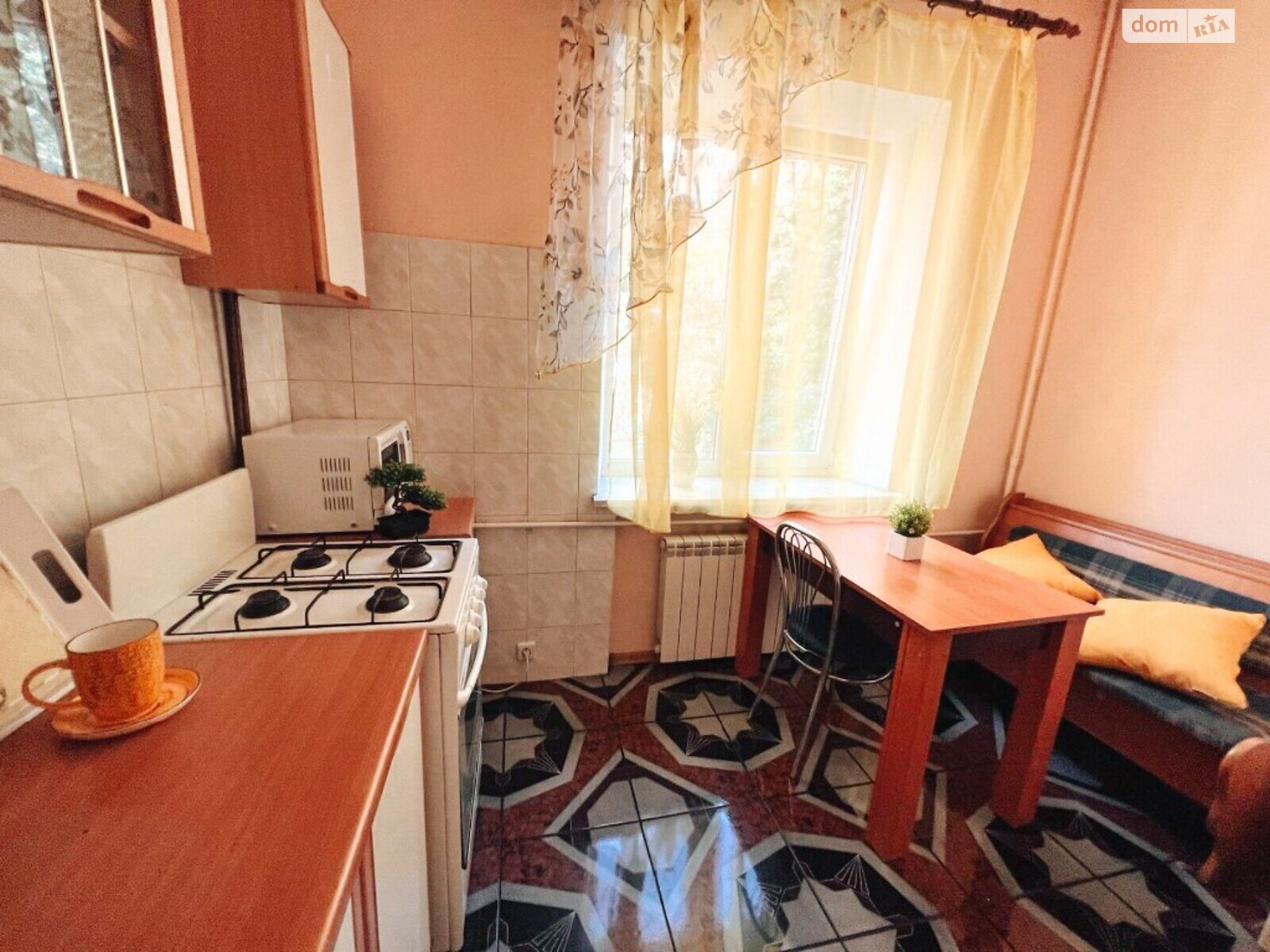 двухкомнатная квартира в Киеве, район Центр, на ул. Дарвина 1 в аренду на короткий срок посуточно фото 1
