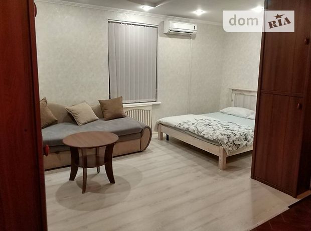 Аренда посуточная квартиры, 1 ком., Киев, р‑н. Печерский, ст.м. Лыбедская, Дружбы Народов бульвар, дом 8 Аренда посуточная квартиры, 1 ком., Киев, р‑н. Печерский, ст.м. Лыбедская, Дружбы Народов бульвар, дом 8