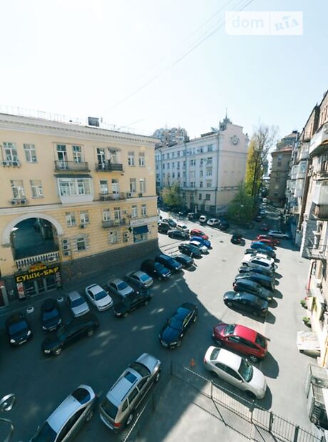 трикімнатна квартира в Києві, район Печерський, на вул. Хрещатик 21 в оренду на короткий термін подобово фото 1 трикімнатна квартира в Києві, район Печерський, на вул. Хрещатик 21 в оренду на короткий термін подобово фото 1