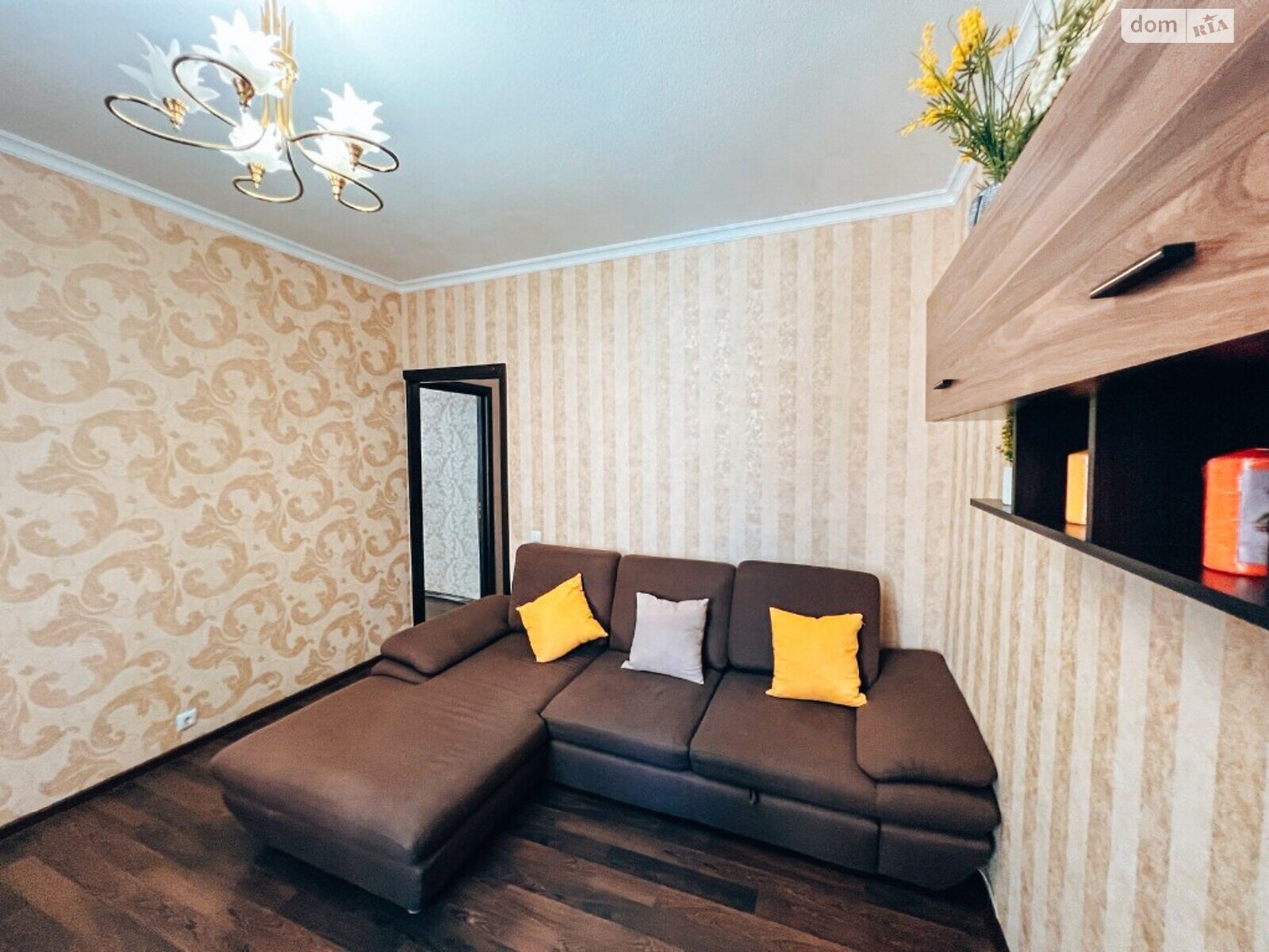 двухкомнатная квартира в Киеве, район Центр, на ул. Крещатик 17 в аренду на короткий срок посуточно фото 1