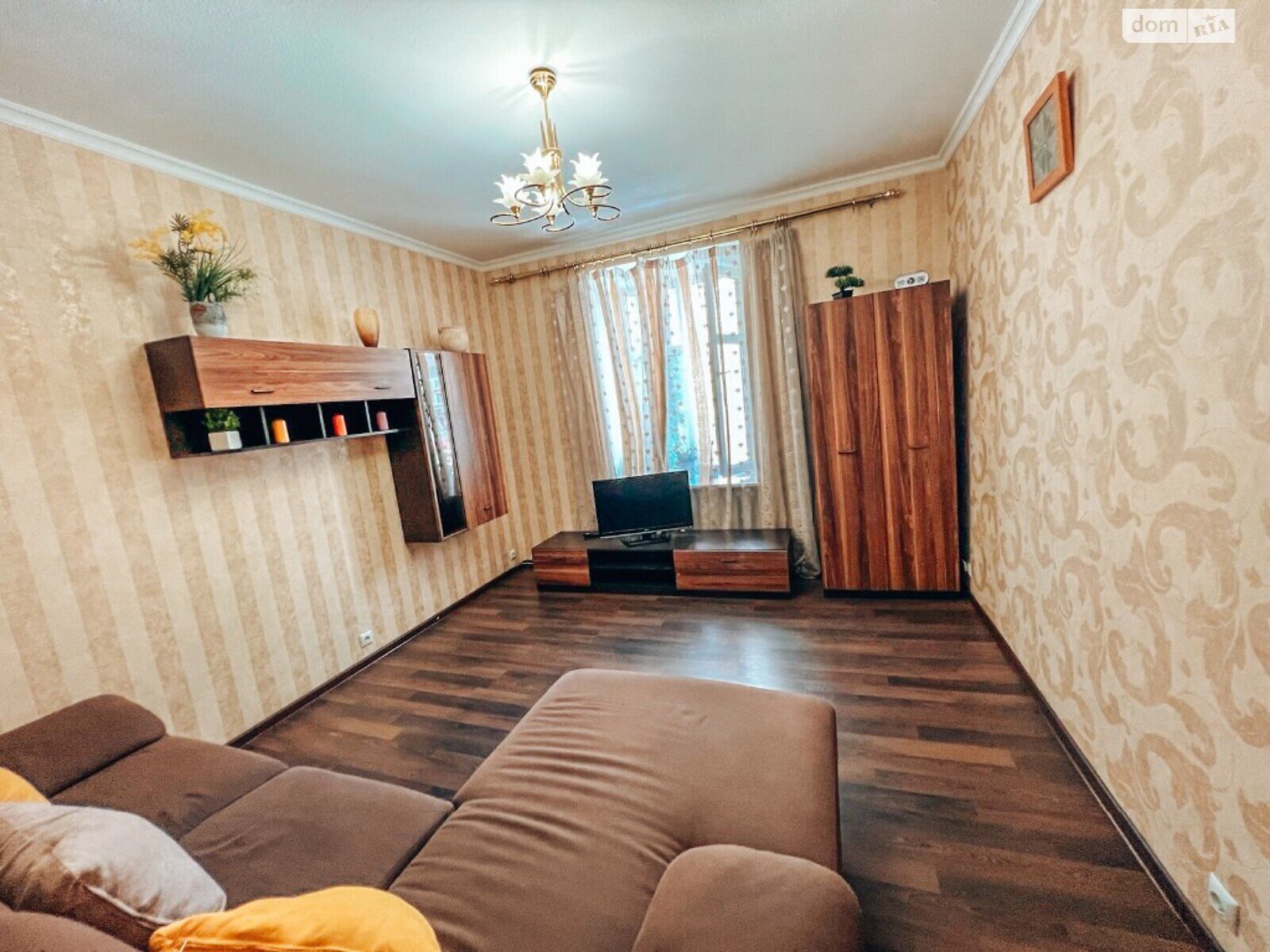двокімнатна квартира в Києві, район Центр, на вул. Хрещатик 17 в оренду на короткий термін подобово фото 1 двокімнатна квартира в Києві, район Центр, на вул. Хрещатик 17 в оренду на короткий термін подобово фото 1