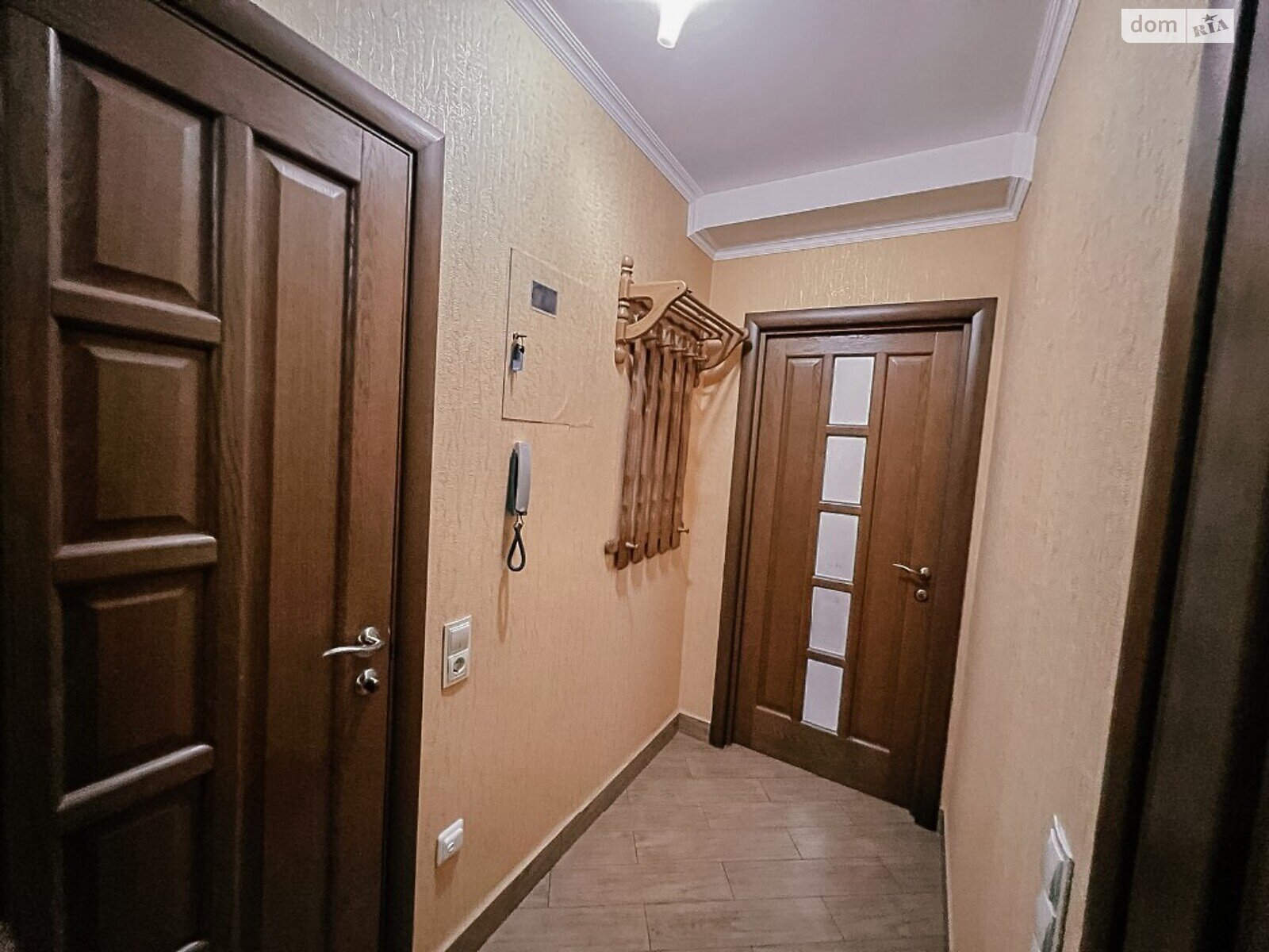 двухкомнатная квартира в Киеве, район Печерский, на бул. Леси Украинки 28 в аренду на короткий срок посуточно фото 1
